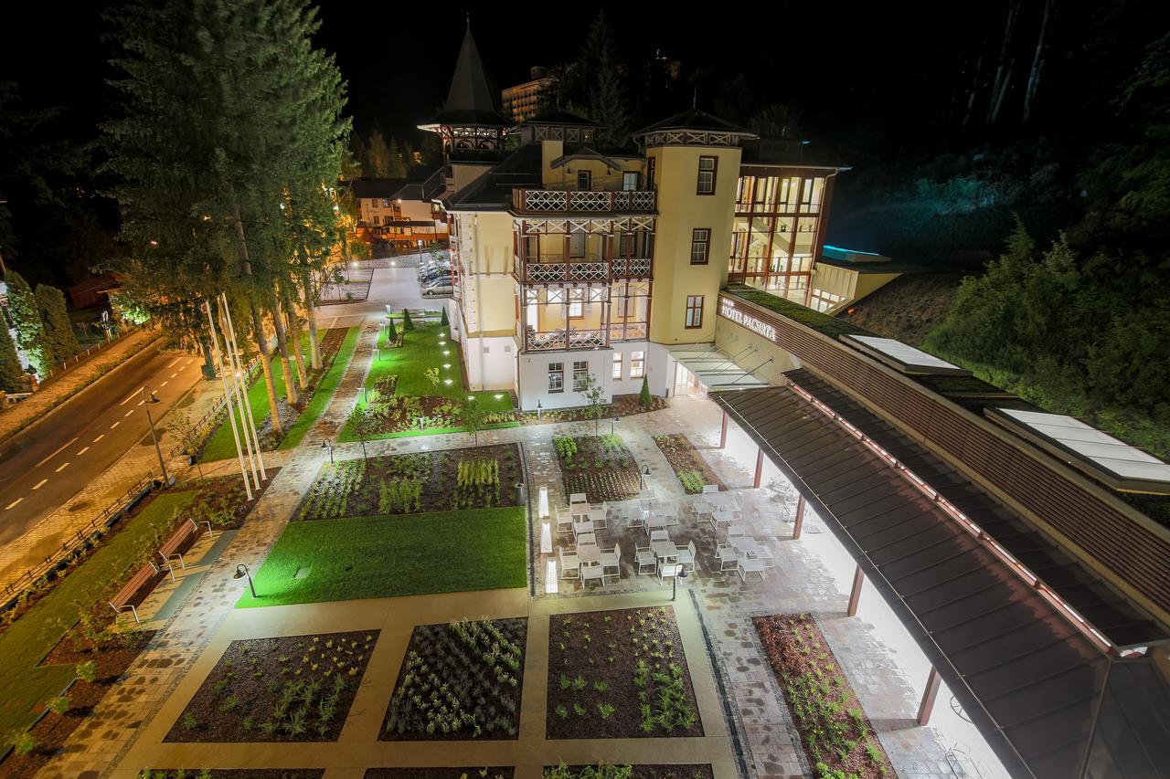 Hotel Pacsirta Совата Экстерьер фото